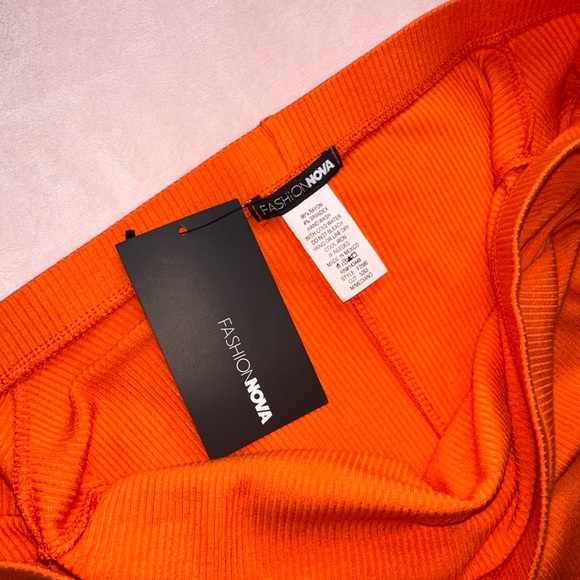 NWT Orange Off-Shoulder Ribbed Biker Romper · Size M - Picture 6 of 7